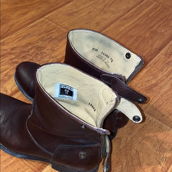 Frye short Melissa button boot - Picture 3 of 8